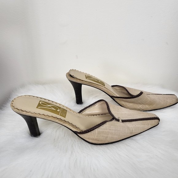 Victoria Spencer tan kitten heel mules size 7.5 - Picture 1 of 7